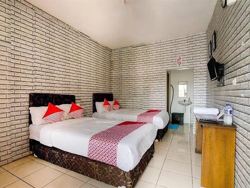 Super Oyo 2961 Artana Bed & Breakfast Palayangan Exterior photo