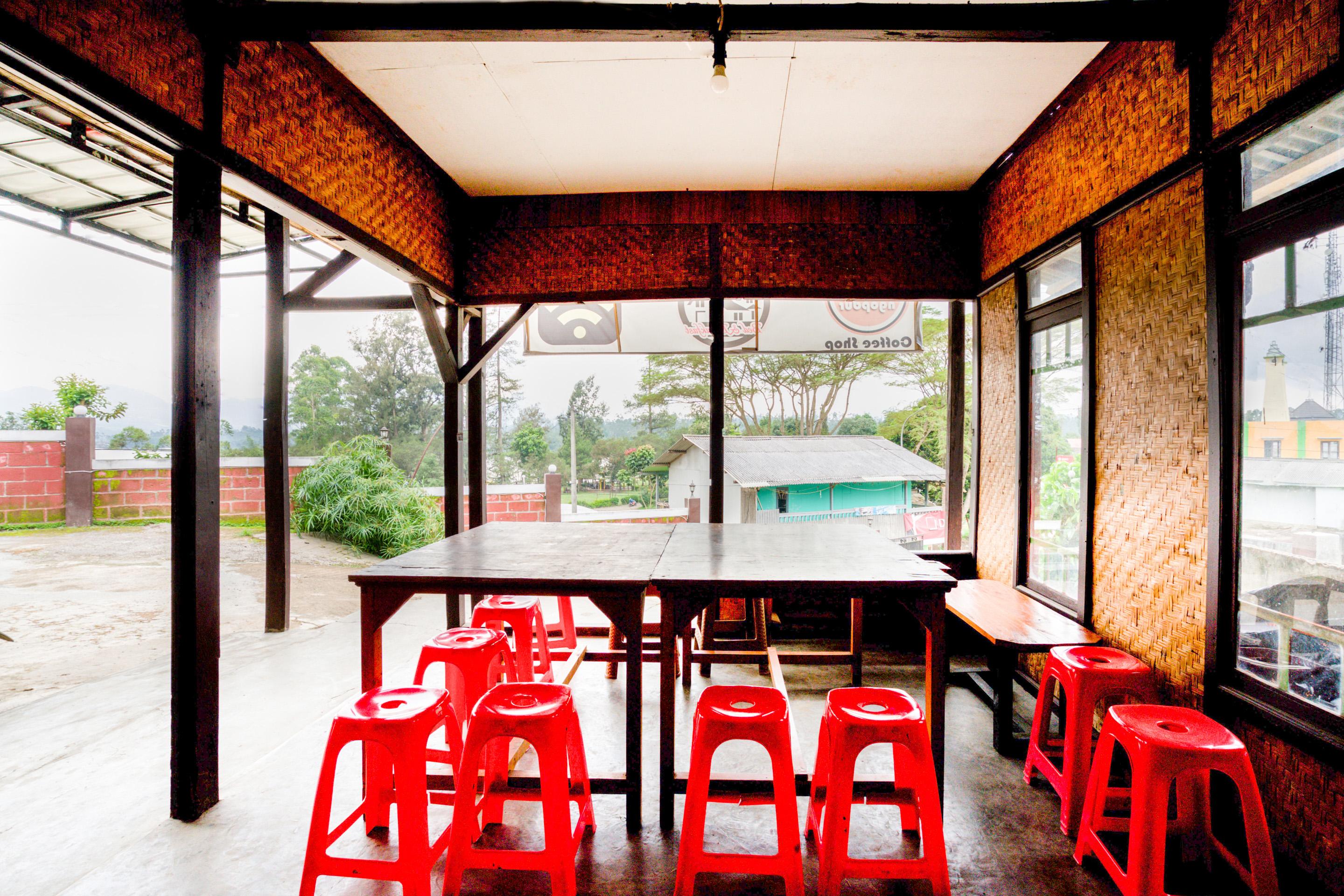 Super Oyo 2961 Artana Bed & Breakfast Palayangan Exterior photo